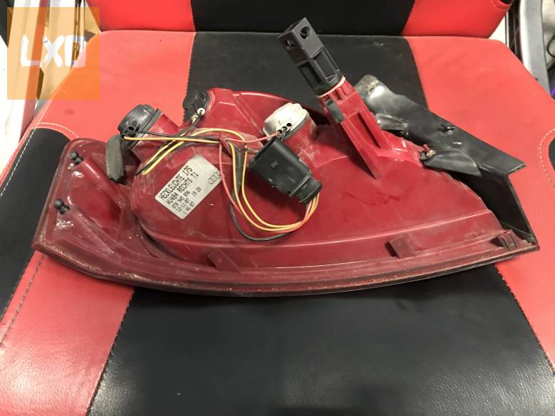 AUDI A5 8T COUPE - jobb hátsó külső lámpa 8T0 945 096 apróhirdetés