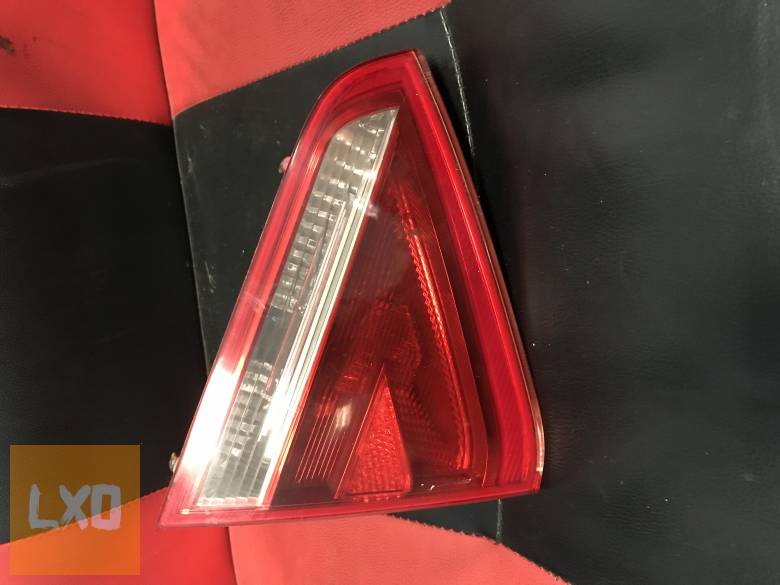 AUDI A5 8T COUPE - bal hátsó belső lámpa 8T0 945 093 apróhirdetés
