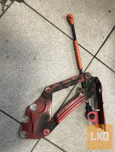 VW GOLF PLUS - bal géptető zsanér 5M0 823 301 apróhirdetés