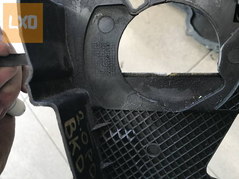 VW GOLF V 2,0 PD BKD - vezérlés burkolat ( belső) 03G 109 145 A apróhirdetés