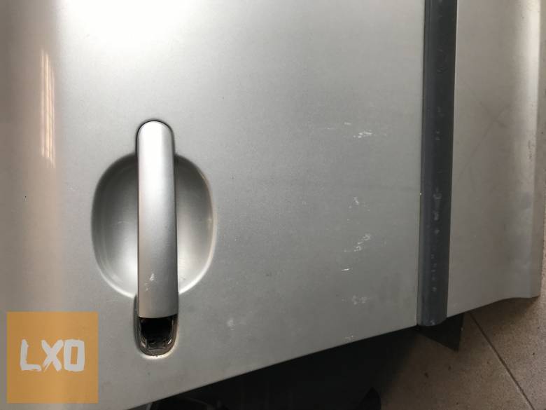 SKODA OCTAVIA II - jobb első ajtó apróhirdetés