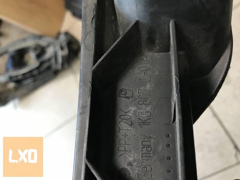 VW GOLF V * jobb első lökhárító tartó 1K0 807 890 A apróhirdetés
