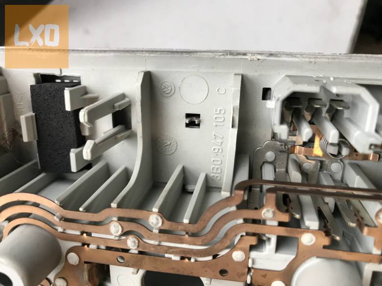 SKODA OCTAVIA II -  beltér világítás 3B0 947 105 C apróhirdetés