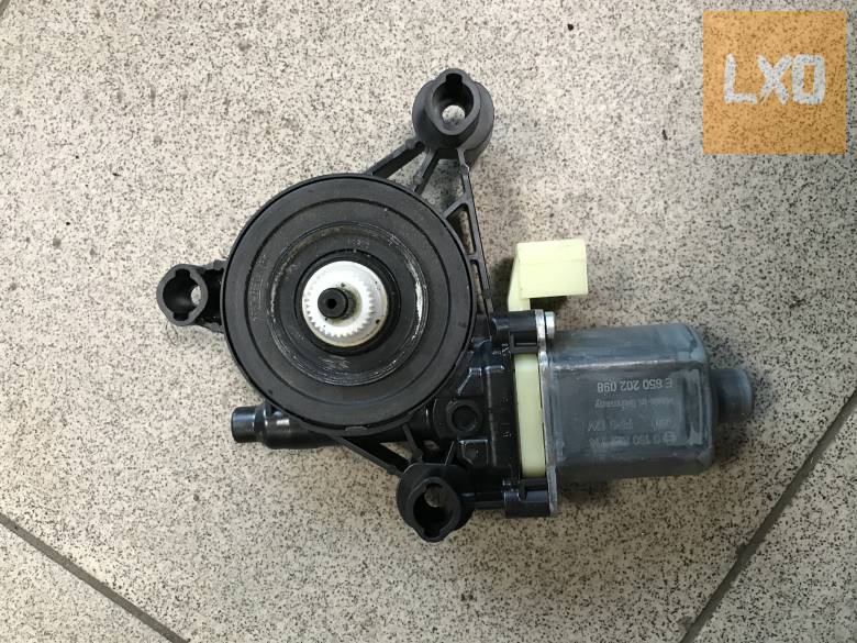 VW TIGUAN II - jobb első ablakemelő motor 5Q0 959 802 A apróhirdetés