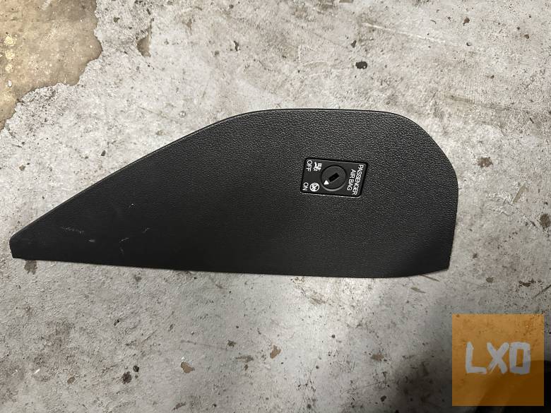 VW TIGUAN II - műszerfal takaró (jobb) 5NB 858 218 A apróhirdetés