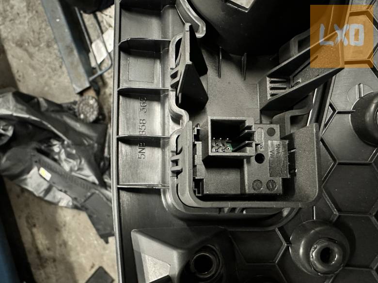 VW TIGUAN II - műszerfal betét (bal) 5NB 858 365 apróhirdetés