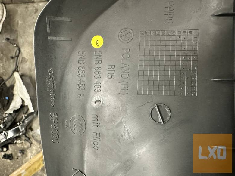 VW TIGUAN II - bal első alsó kárpit 5NB 863 483 C apróhirdetés