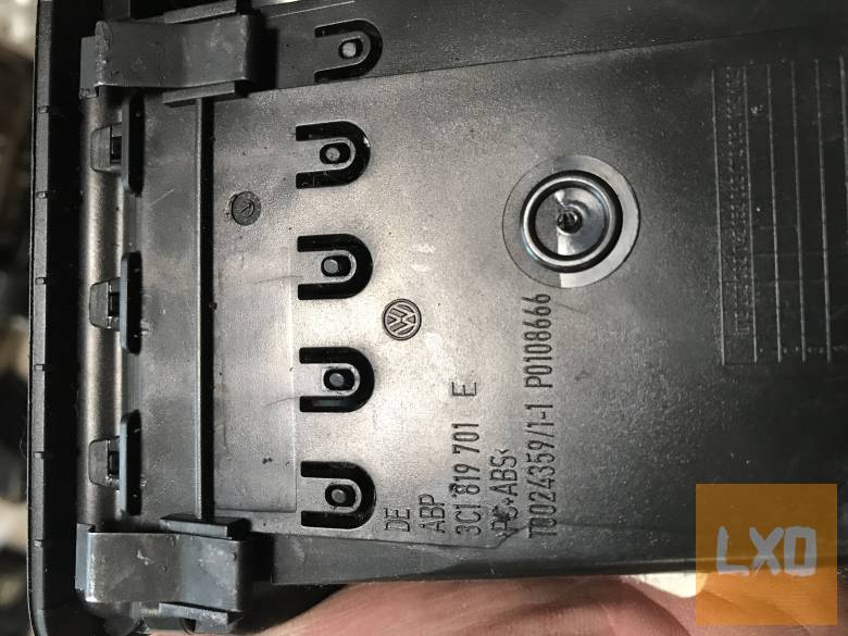 VW PASSAT B6 -  bal légbefúvó apróhirdetés