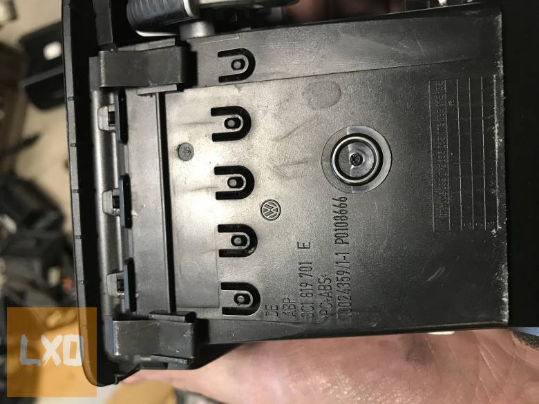 VW PASSAT B6 - bal légbefúvó 3C1 819 701 E apróhirdetés