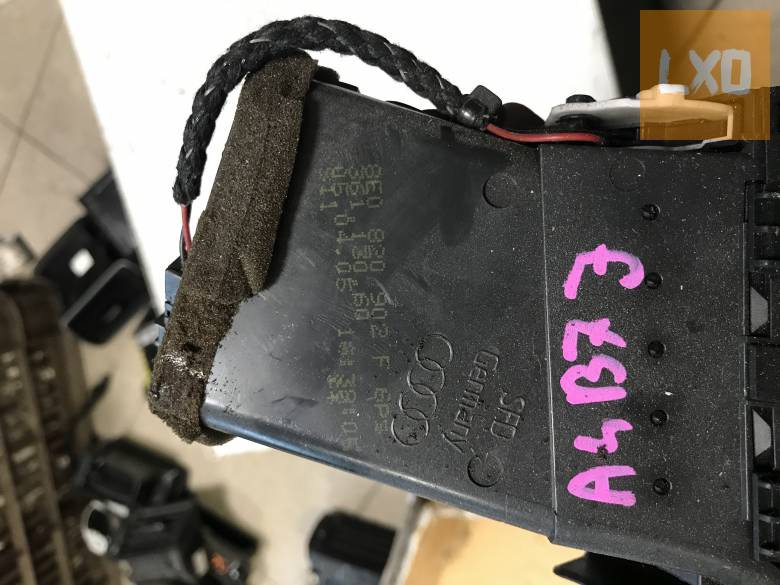 AUDI A4 B7 - jobb légbefúvó apróhirdetés