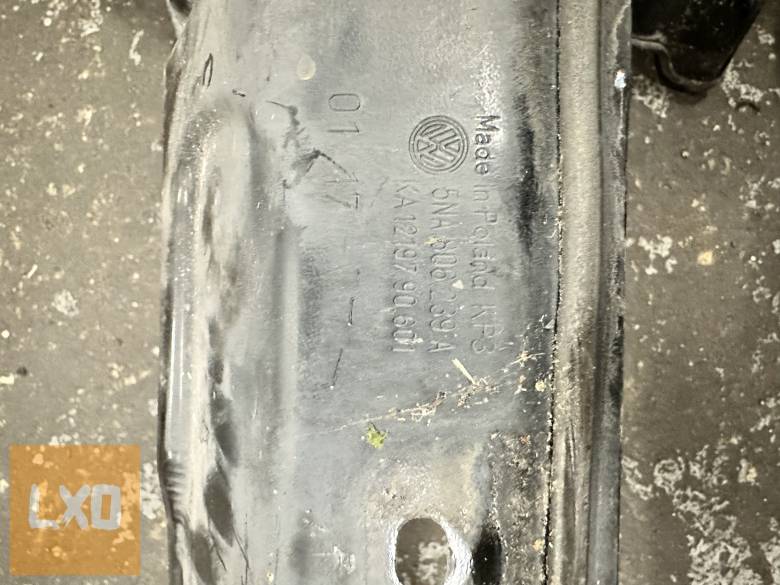 VW TIGUAN II - homlokfal merevítő pár 5NA 806 240 A / 289 A  K apróhirdetés