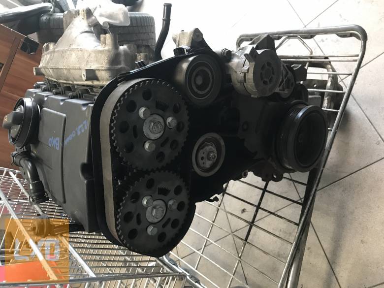 VW GOLF V 2,0 PD BKD - fűzött blokk hengerfejjel apróhirdetés