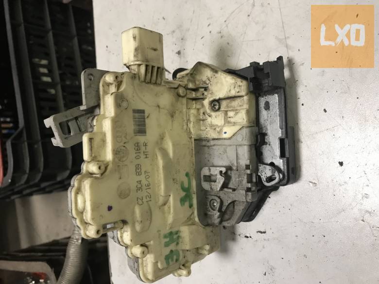 VW PASSAT B6 -- jobb hátsó zár 3C4 839 016 A apróhirdetés