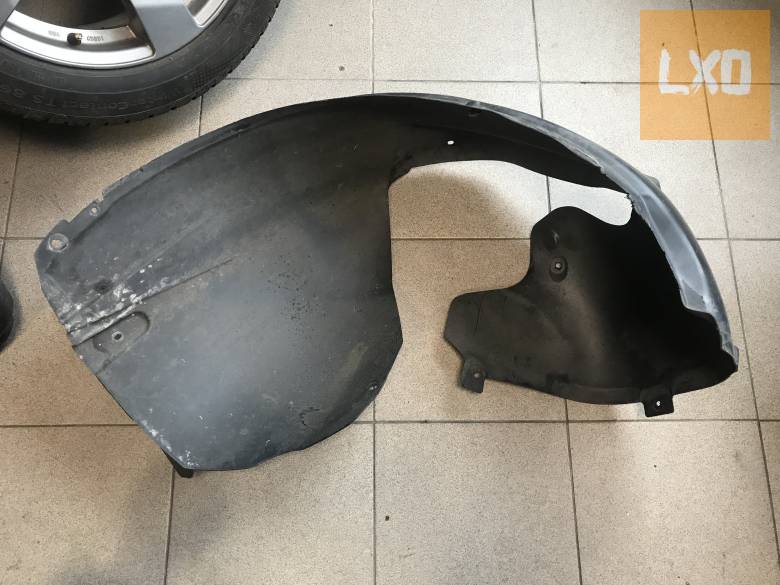 AUDI A3 8P // jobb első dobbetét 8P0 821 172 E apróhirdetés