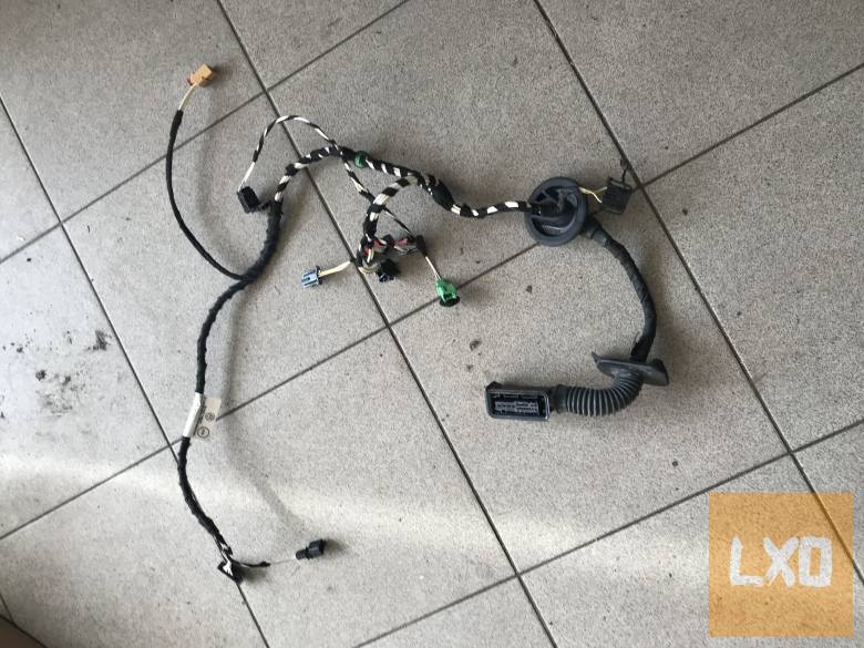 VW TIGUAN II - jobb hátsó ajtóköteg 5NA 971 694 K apróhirdetés