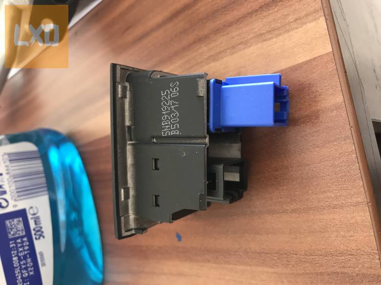 VW TIGUAN II - elakadásjelző kapcsoló 5NB 919 225 apróhirdetés