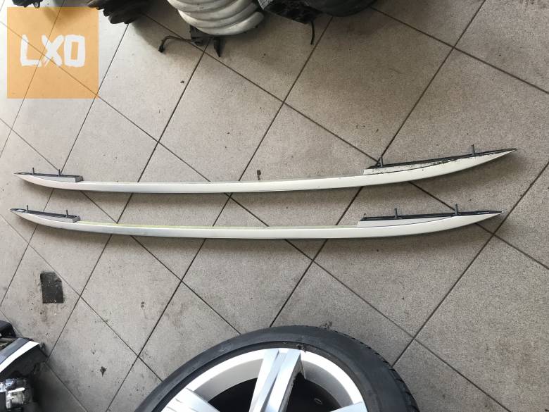 VW TIGUAN II - tetőléc pár ( króm) apróhirdetés