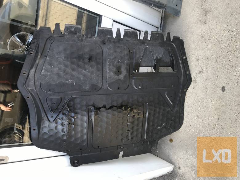 VW GOLF V  2,0 PD - sérült alsó motorburkolat 1K0 825 237 Q apróhirdetés