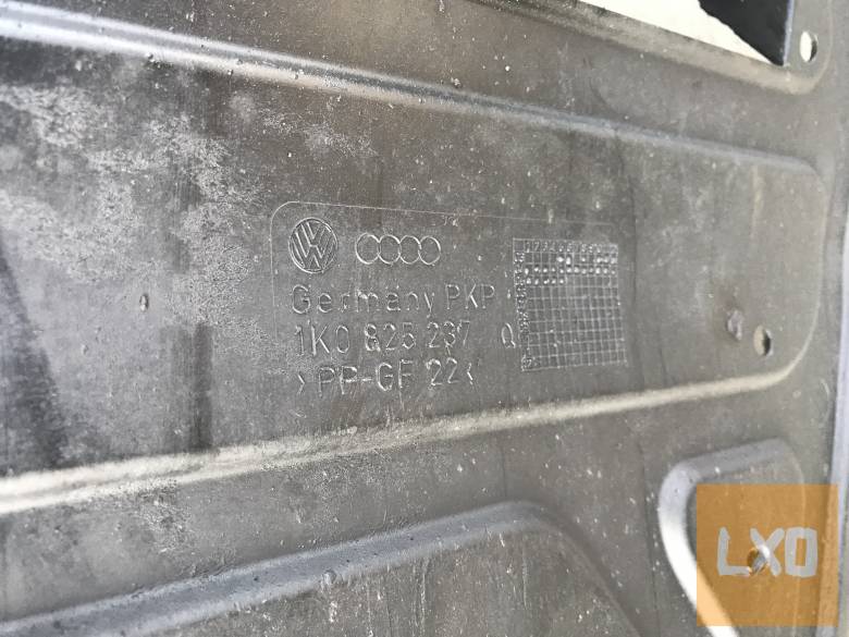 VW GOLF V  2,0 PD - sérült alsó motorburkolat 1K0 825 237 Q apróhirdetés