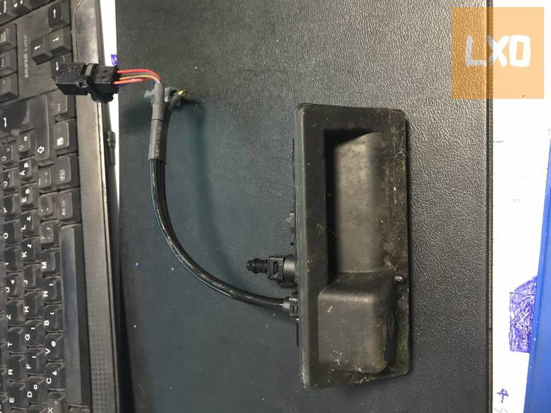 VW TIGUAN II - csomagtér nyitó / tolató kamera 5NA 827 566 D apróhirdetés