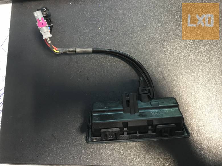 VW TIGUAN II - csomagtér nyitó / tolató kamera 5NA 827 566 D apróhirdetés