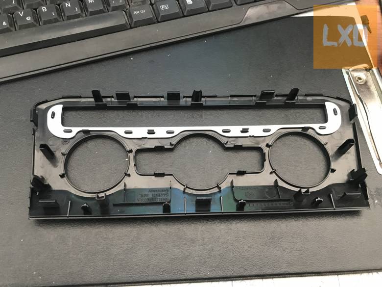 VW TIGUAN II - klímavezérlő keret 5NB 820 073 A apróhirdetés