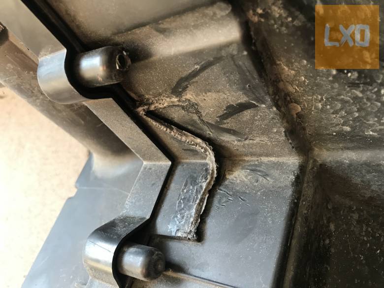 SEAT LEON 1P 2,0 PD BKD - légszűrőház 3C0 129 607 AG apróhirdetés