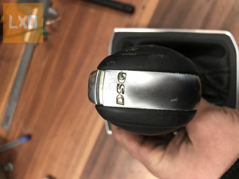 VW TIGUAN II ( DSG)  - váltókar 5NB 713 203 A apróhirdetés