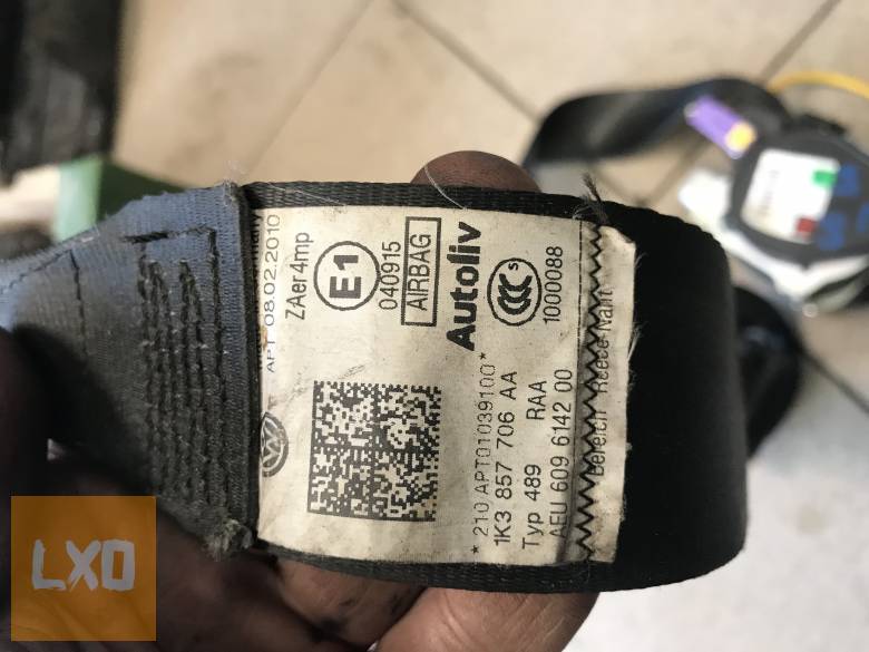 VW GOLF V  ( 3 ajtós) jobb biztonsági öv 1K3 857 706 AA apróhirdetés