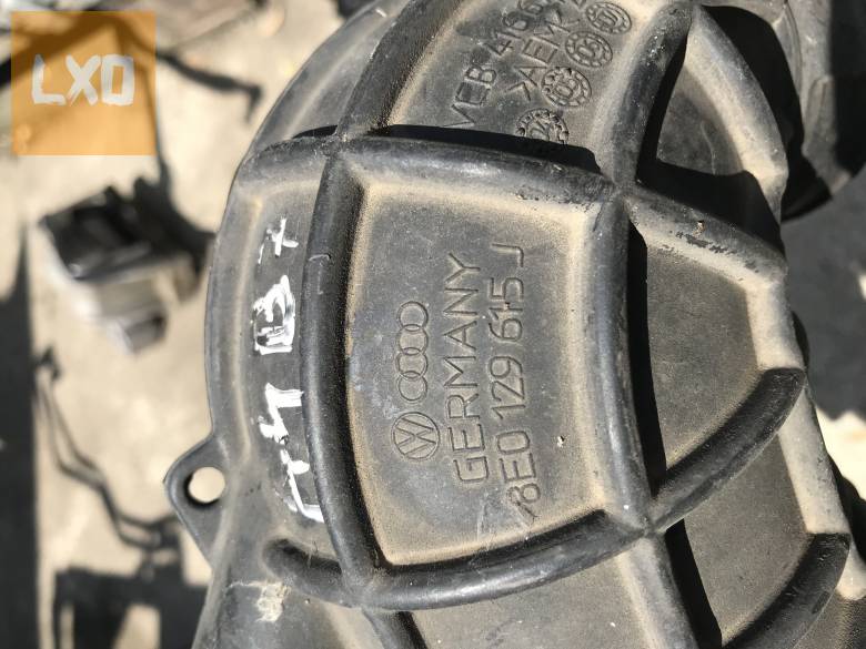 AUDI A4 B7 - levegőcső 8E0 129 615 J apróhirdetés