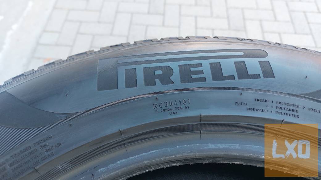 Pirelli Scorpion Winter 215/65r17  téli  gumik apróhirdetés