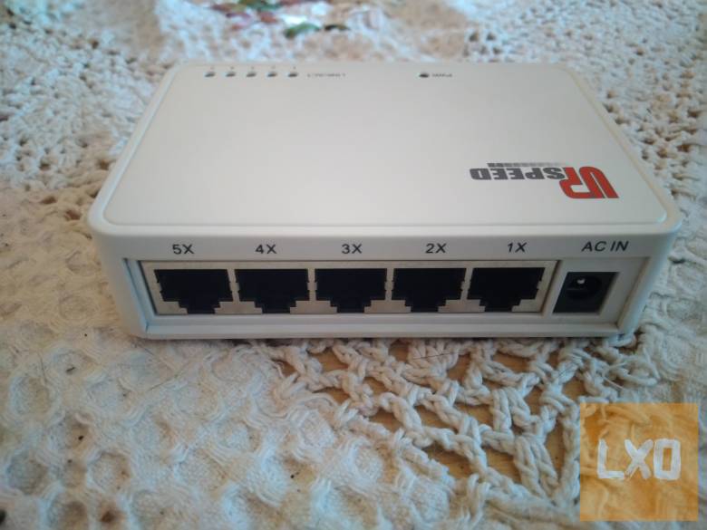 UPSpeed 4-Portos Swich apróhirdetés