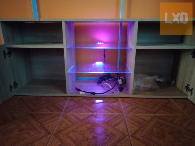 TV Komód szekrény a nappali szobába LED Világítással apróhirdetés