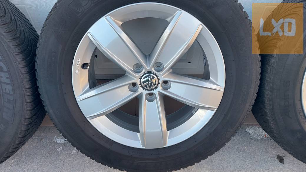 VW Tiguan 17” CORVARA  alufelni , 2db újszerű téli gumi apróhirdetés