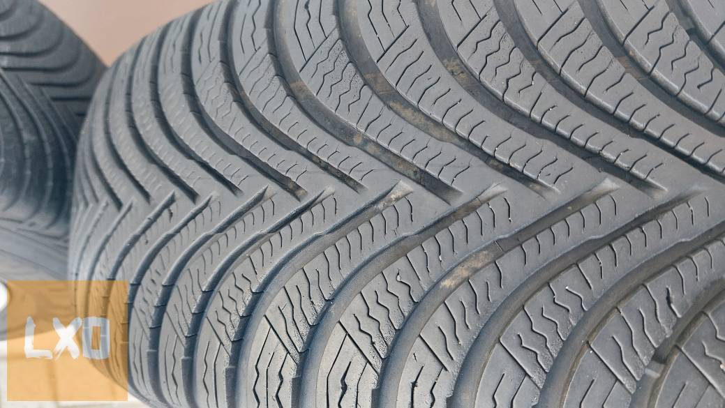 VW Tiguan 17” CORVARA  alufelni , 2db újszerű téli gumi apróhirdetés