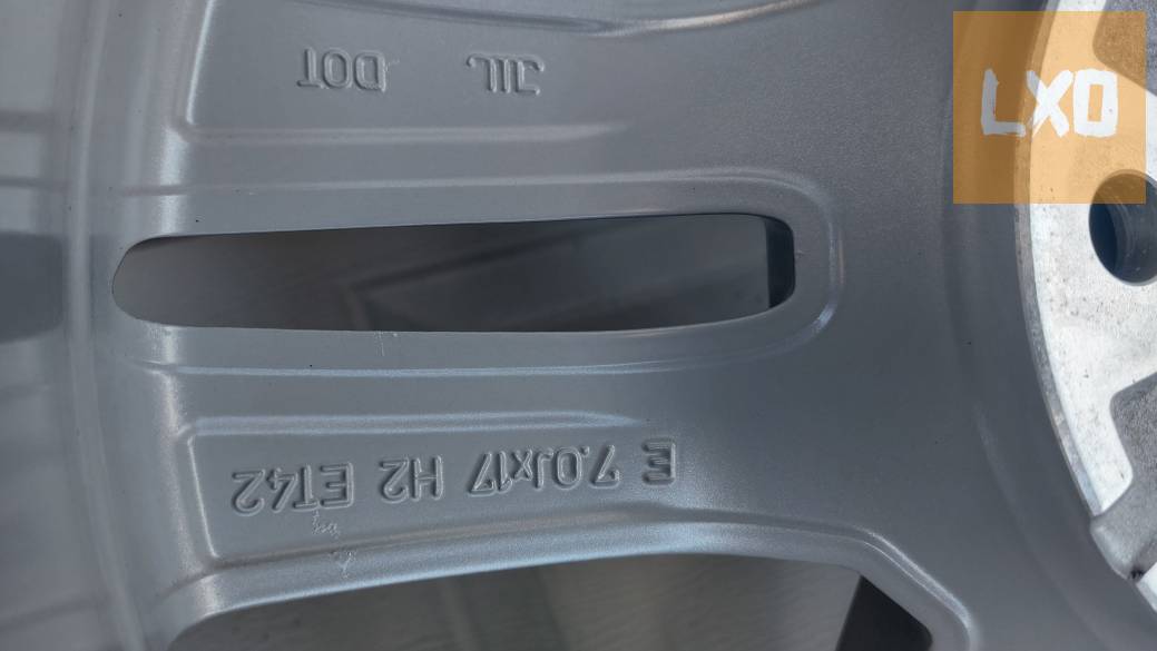 Gyári,Audi A4 B9  17" alufelni apróhirdetés