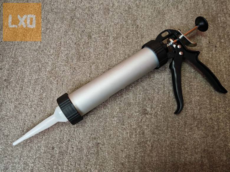 Powerfix Profi+ 600 ml-es, zárt, alu kinyomó pisztoly apróhirdetés