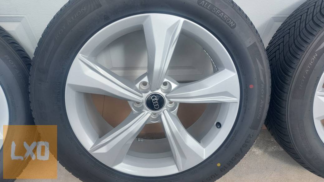 Gyári,új szerű, Audi Q5   19" alufelni négyévszakos gumi apróhirdetés