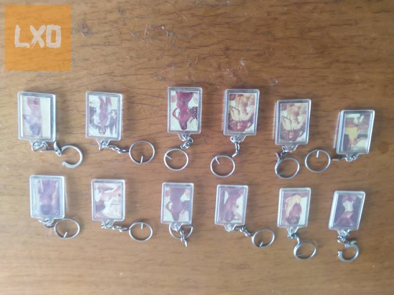 Régi fellelt ritka trafikáru kulcstartók apróhirdetés