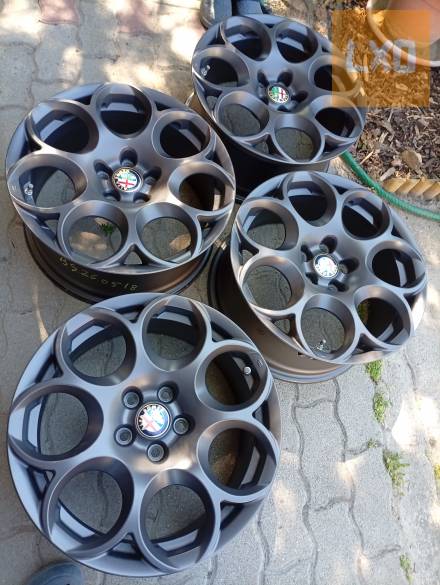 5x110 Alfa Romeo Giulia, Stelvio, Tonale 17" gyári alufelni +TPMS apróhirdetés
