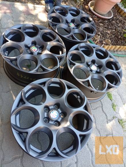 5x110 Alfa Romeo Giulia, Stelvio, Tonale 17" gyári alufelni +TPMS apróhirdetés
