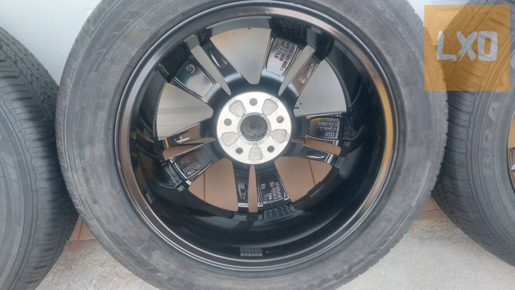 Gyári  Skoda Superb  17” alufelni 5x112 új nyári gumi apróhirdetés