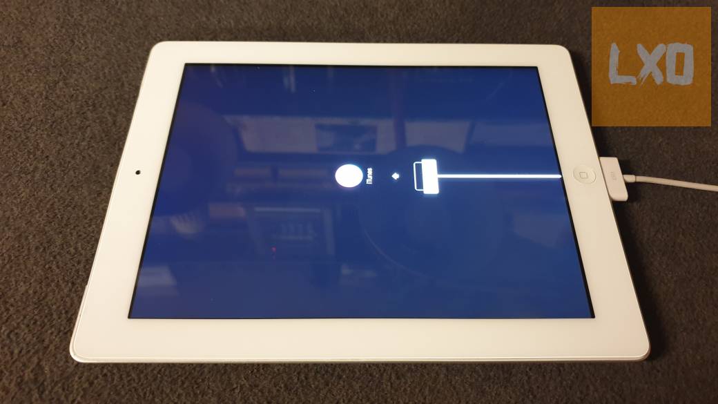 Apple ipad 2, A1396, 32GB eladó, hibás apróhirdetés