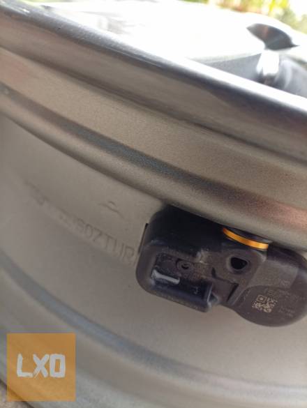 4X100 Toyota Yaris, Aygo, Corolla 15" gyári alufelni + Tpms szenzor apróhirdetés