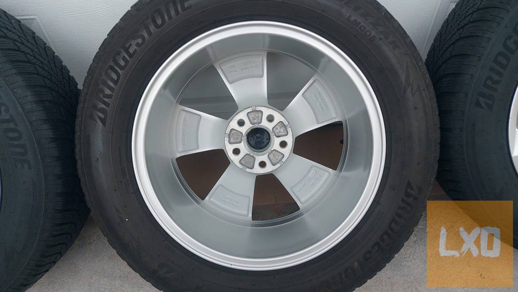 Cs.1 Gyári ,új szerű Skoda Kodiaq 17” alufelni , téli gumi apróhirdetés