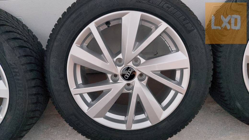 Cs Eladó,Gyári, Audi Q2 17" alufelni 5x112  Uj téligumik apróhirdetés