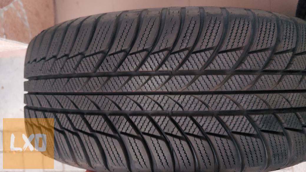 Cs Eladó,Gyári, Audi Q2 17" alufelni 5x112  Uj téligumik apróhirdetés