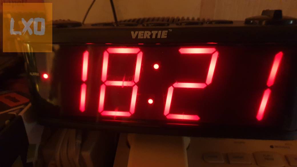 Vertie ST-178 ébresztőórás FM/AM rádió eladó apróhirdetés