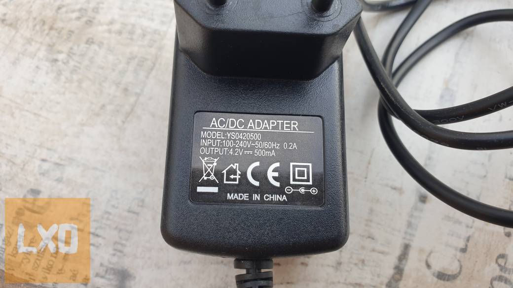 4,2V - 500mA adapter, tápegység eladó apróhirdetés