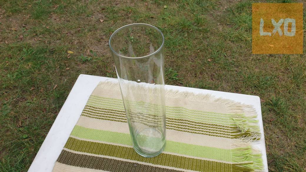 Üveg henger váza eladó, 46 cm magas apróhirdetés